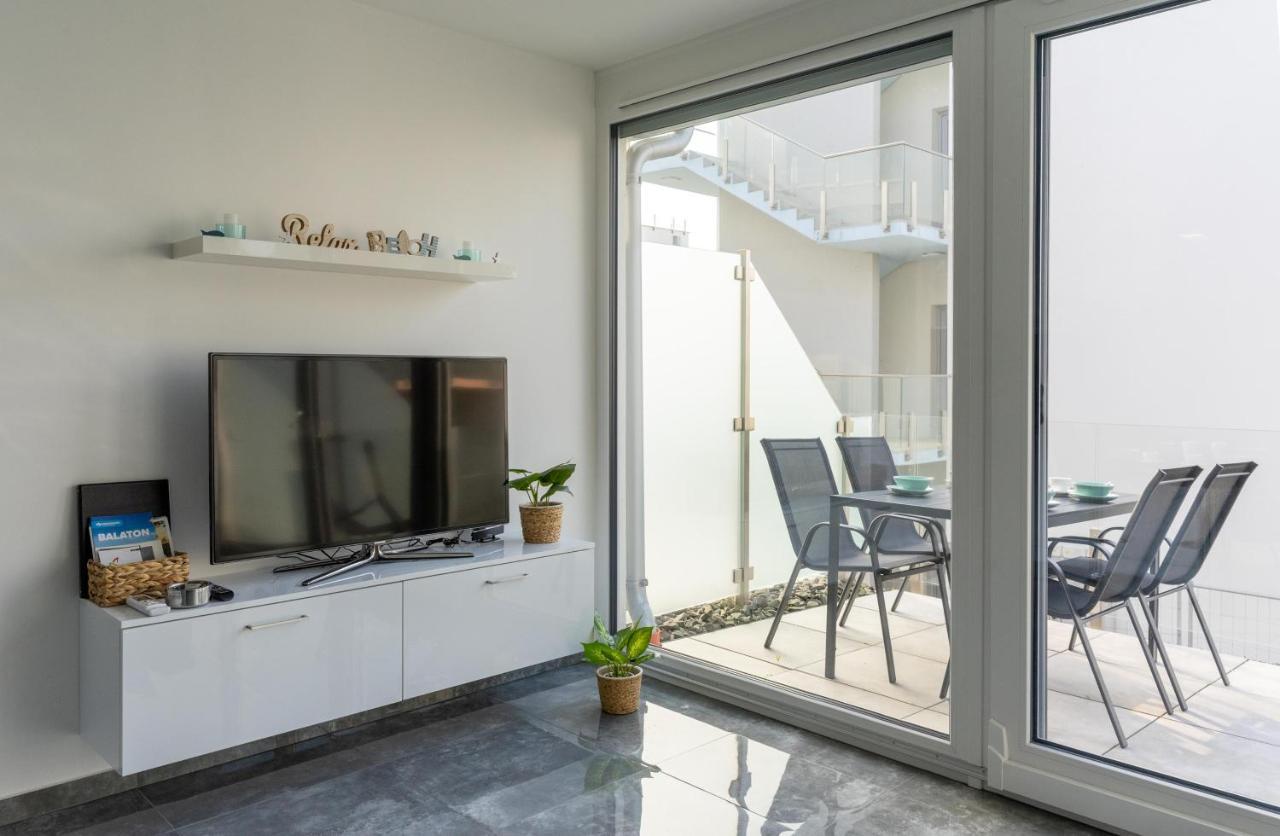 Relax Beach Apartman Fonyód エクステリア 写真