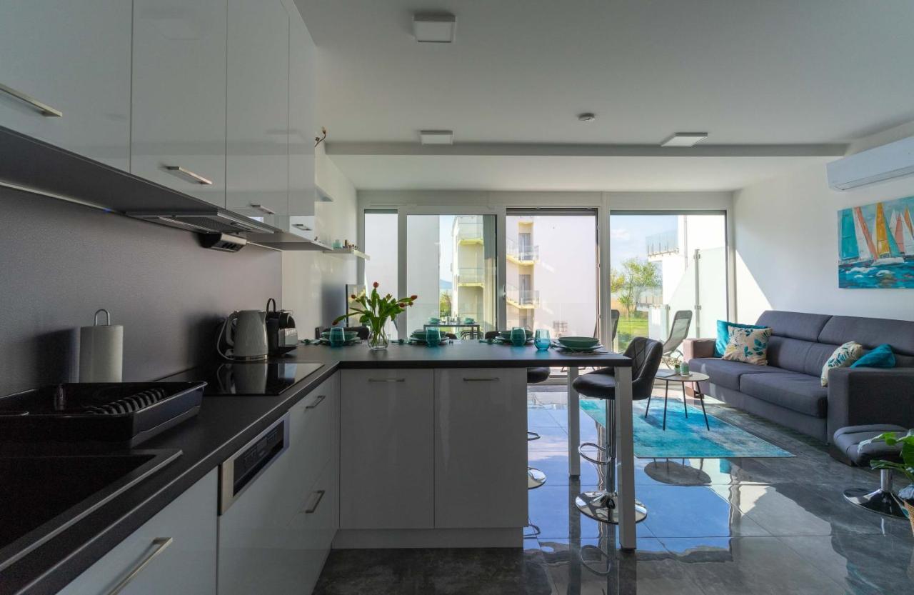 Relax Beach Apartman Fonyód エクステリア 写真